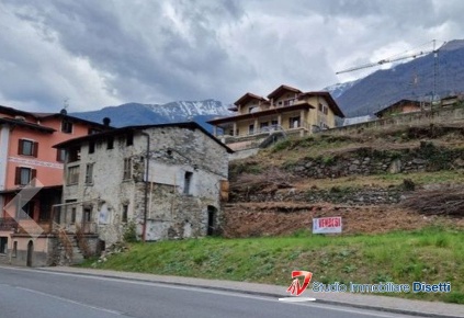 Foto Terreno edificabile in Via Nazionale, Malonno Centro di 1335 m²