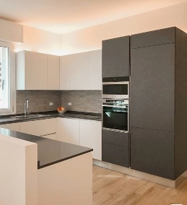 Foto Appartamento in Via Richard Wagner, Modena Modena Est di 115 m²