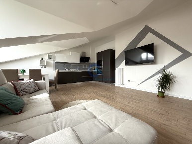 Foto Attico in Via Carlo Pisacane 26, Catanzaro Catanzaro Lido di 100 m²