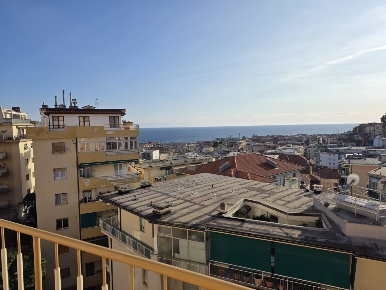 Foto Appartamento in Via Zeffiro Massa 292, Sanremo Ospedale di 62 m²