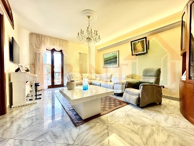 Foto Appartamento a Monopoli di 118 m² con 4 locali in vendita