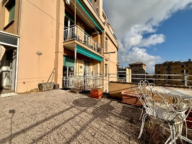 Foto Appartamento in Viale Pio VII 106, Genova Quarto di 130 m² in vendita