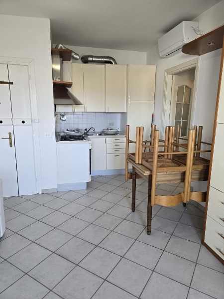 appartamento in affitto a Carrara in zona Marina di Carrara