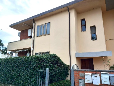 Foto Appartamento a Cascina Titignano - Visignano di 93 m² con 4 locali