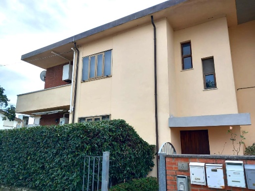 appartamento in vendita a Cascina in zona Titignano