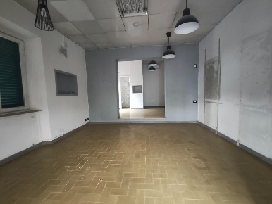 Foto Locale commerciale a Lucca San Marco - Acquacalda di 35 m² in vendita