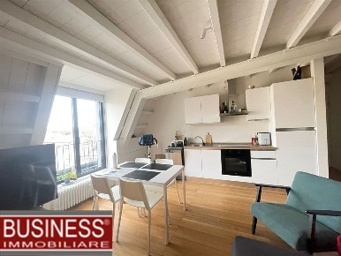 Foto Appartamento in Via Fogazzaro, Milano Montenero di 80 m² con 3 locali