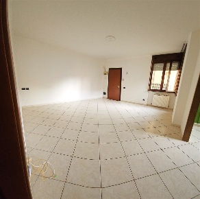 Foto Appartamento in via di vittorio, Cremona Cavatigozzi di 100 m²