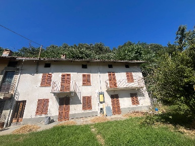 Foto Case semi ndipendenti in via San Giorgio 7, Belveglio Centro di 140 m²