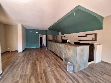 Foto Locale commerciale in Verazzano, Golfo Aranci di 75 m² con 3 locali