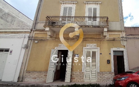 Foto Casa indipendente in Via Cristoforo Colombo 36, San Pietro Vernotico