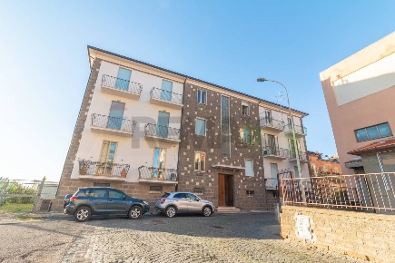 Foto Appartamento a Valentano Centro di 129 m² con 5 locali in vendita