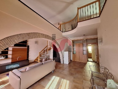 Foto Appartamento in Via Rampone, Benevento Centro Storico di 127 m²