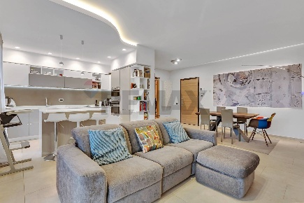 Foto Appartamento in Via Bazzana Inferiore 4, Assago di 117 m² con 3 locali