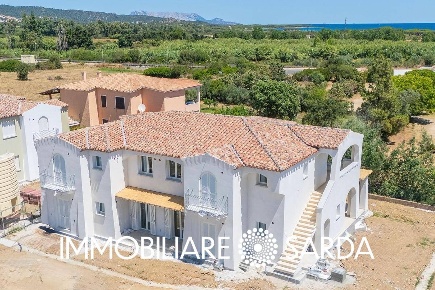 Foto Appartamento in Via Piemonte, Budoni Centro di 100 m² con 3 locali