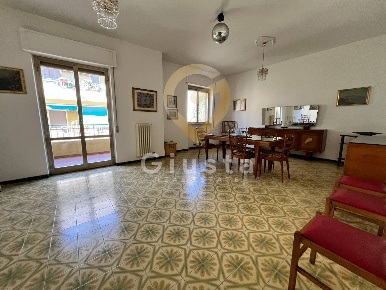 Foto Appartamento in Via Della Libertà 46, Latiano di 150 m² con 4 locali
