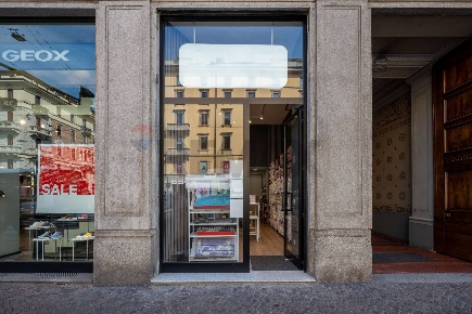 Foto Attività commerciale in Via Pergolesi 1, Milano Buenos Aires di 13 m²