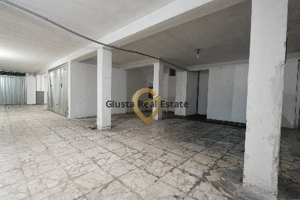 Foto Posti auto in Via Valle d'aosta 14, Mesagne di 75 m² con 1 locali