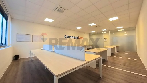 Foto Ufficio a Montelupo Fiorentino Centro di 150 m² con 1 locali