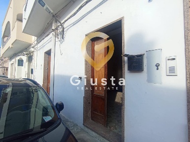 Foto Case semi ndipendenti in Via Tumo 87, Mesagne di 149 m² con 4 locali