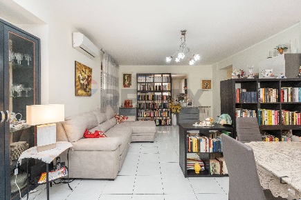 Foto Appartamento in Via XX Settembre 201, Motta Sant'Anastasia di 115 m²