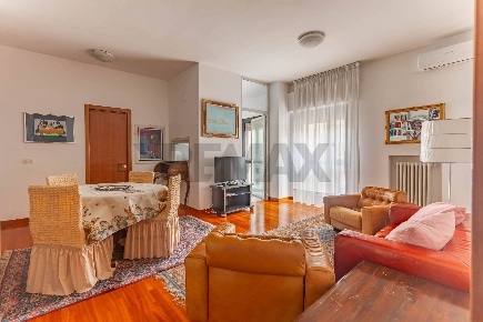 Foto Appartamento in Via Melo 71, Bari Murat di 65 m² con 2 locali