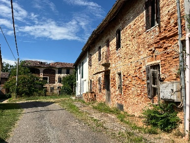 Foto Rustico in località Poggio 21, Asti Portacomaro Stazione di 600 m²