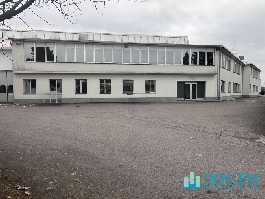 Foto Capannone industriale in via Dante 55, Abbiategrasso di 5300 m²