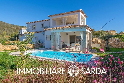 Foto Villa a schiera in Via tirso, Budoni di 150 m² con 5 locali in vendita