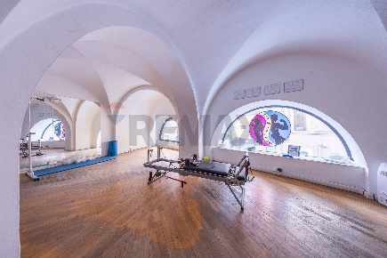 Foto Negozio in Via di Pie' di Marmo 2, Roma Pantheon di 129 m² in affitto