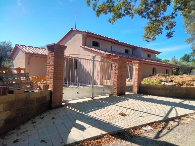 Foto Casa indipendente in Via della crociata, Montopoli in Val d'Arno