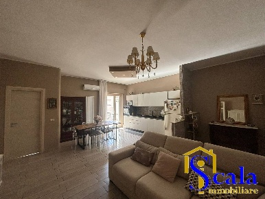 Foto Appartamento in via de gasperi, Santa Maria Capua Vetere di 90 m²