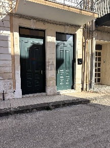 Foto Casa indipendente in Via Giuliano, Floridia di 126 m² con 5 locali