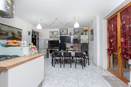 Foto Appartamento in Via XX Settembre 201, Motta Sant'Anastasia di 120 m²