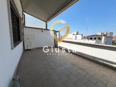 Foto Appartamento in Via Vittorio Veneto 15, Mesagne di 84 m² con 2 locali