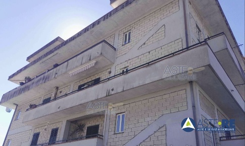 Foto Appartamento in Via Filari di Cristo, Santi Cosma e Damiano di 206 m²