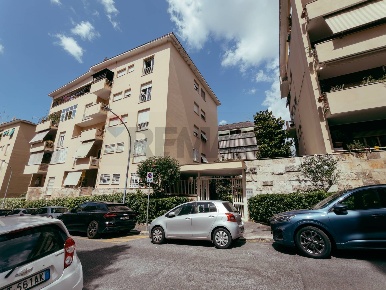 Foto Appartamento in Via Anneo Lucano 26, Roma Balduina di 112 m²