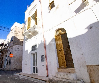 Foto Casa indipendente in VIA ANTONIO  DE FERRARIS 19, Ostuni di 66 m²