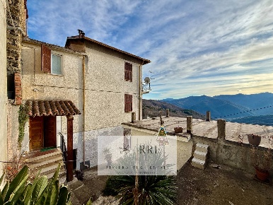 Foto Casa indipendente in Borgata Salino, Aquila d'Arroscia Salino