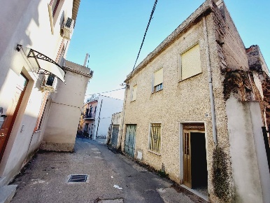 Foto Rustico in VIA Sant'Antonio 126, Siniscola Centro di 360 m² in vendita