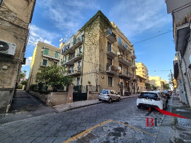 Foto Appartamento in Via Antonio Santangelo Fulci, Catania di 110 m²