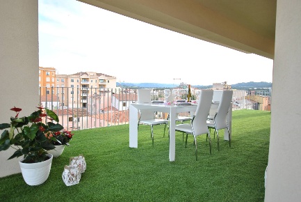 Foto Attico in Corso Umberto 183, Olbia Centro Storico di 400 m² in vendita