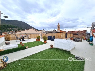 Foto Appartamento in Via Vittorio Veneto, Cisano sul Neva Cisano di 114 m²