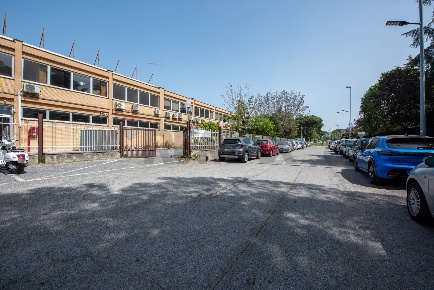 Foto Ufficio in Via Faustiniana 8, Roma Settecamini di 400 m² con 11 locali