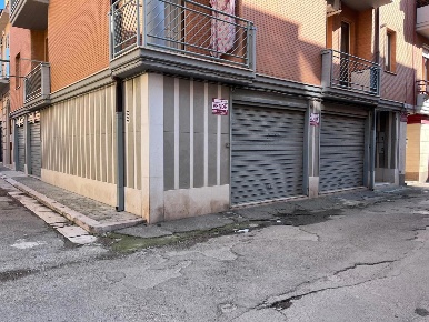 Foto Negozio in NICOLO' ROSA, San Severo di 63 m² in vendita