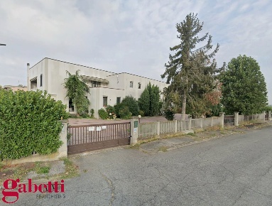 Foto Appartamento in Via Artigiani 4, Cavallermaggiore Centro di 135 m²