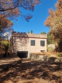 Foto Villa unifamiliare in Strada per Scuole Pie 1, Brindisi di 240 m²