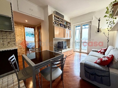 Foto Appartamento in Via San Francesco 13, Cesano Boscone Centro di 50 m²