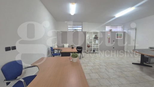 Foto Magazzino in Niceforo, Bari Poggiofranco di 60 m² con 1 locali