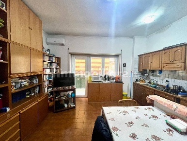 Foto Appartamento in CittÃ  di Prato, Roma Magliana di 75 m² con 3 locali